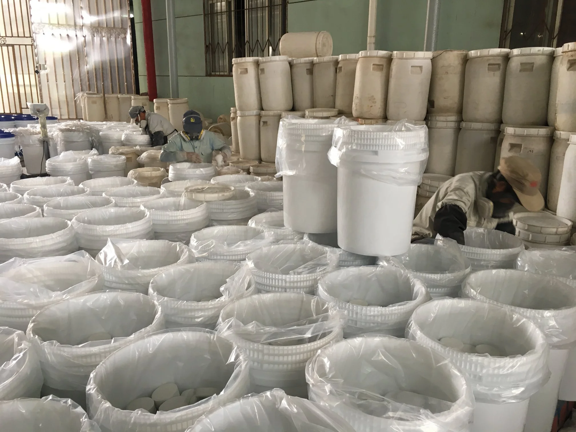 Calcium Hypochlorite White to off-white granular